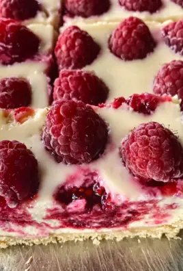 Healthy Raspberry Cheesecake Bars