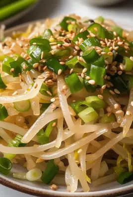 Korean Bean Sprout Salad (Kongnamul Muchim)